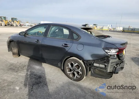 2021 Kia Forte Fe z USA, uszkodzony, nr VIN 3KPF24AD8ME330799